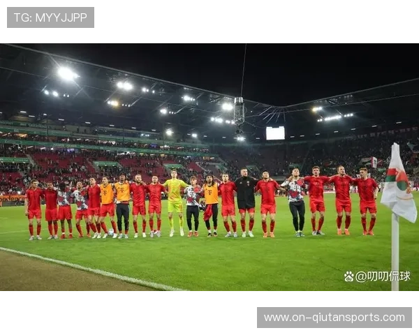 拜仁展现恐怖深度,轮换阵容仍具统治力 拜仁展现恐怖深度,轮换阵容仍具统治力