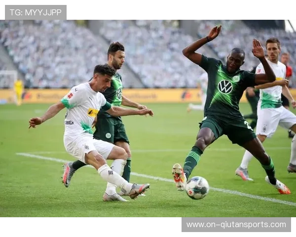 法甲球迷文化观察：斯特拉斯堡主场氛围创赛季新高